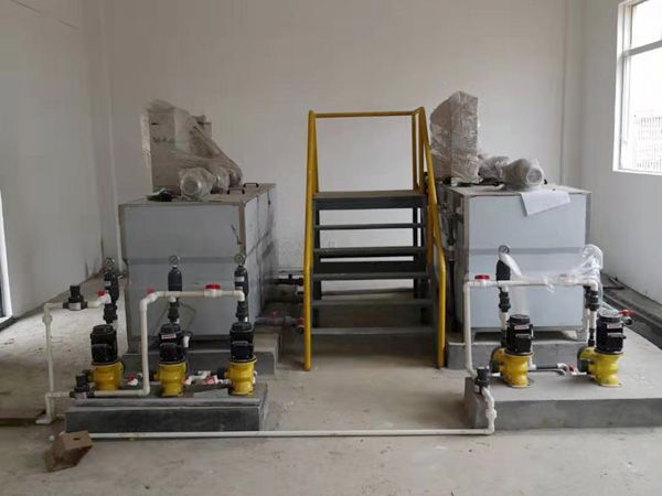 自動加藥機(jī)